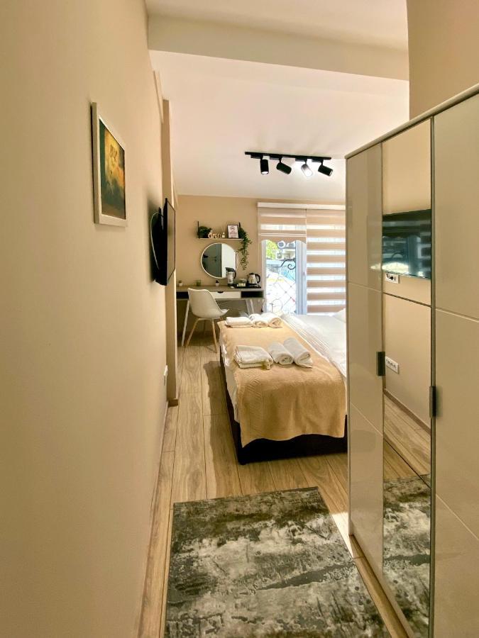 Brickrooms โนวีปาซาร์ ภายนอก รูปภาพ