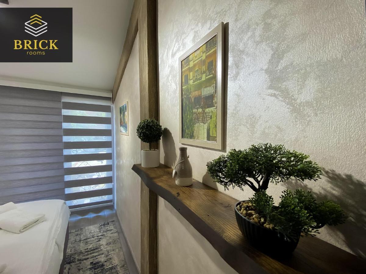 Brickrooms โนวีปาซาร์ ภายนอก รูปภาพ